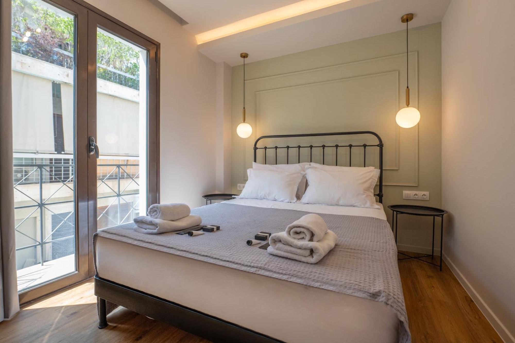 Live Life Plaka Apartment Atene Esterno foto