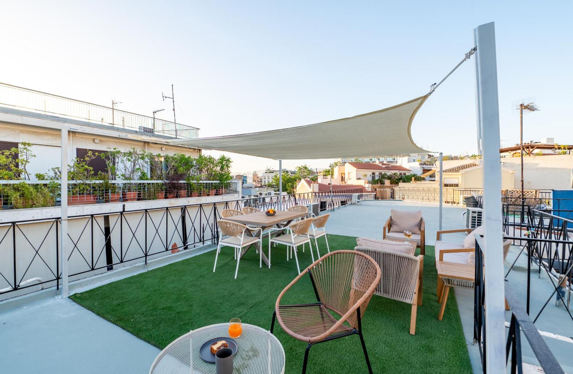 Live Life Plaka Apartment Atene Esterno foto