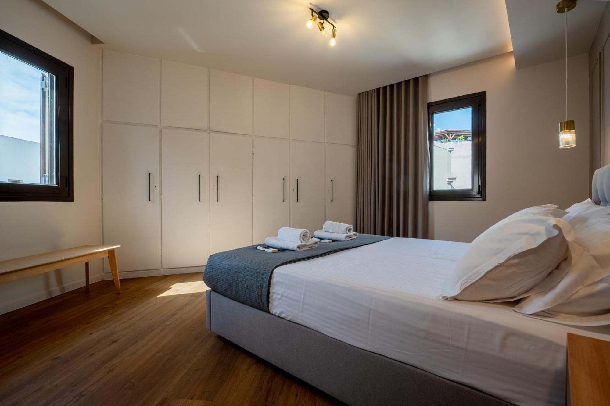 Live Life Plaka Apartment Atene Esterno foto