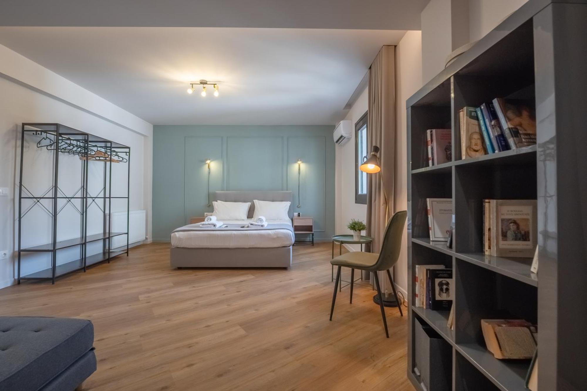 Live Life Plaka Apartment Atene Esterno foto