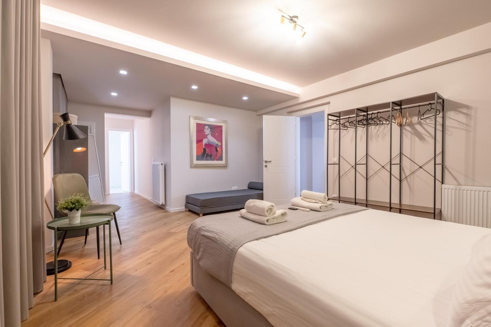 Live Life Plaka Apartment Atene Esterno foto
