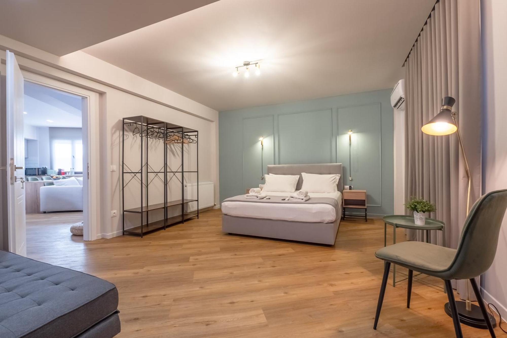 Live Life Plaka Apartment Atene Esterno foto